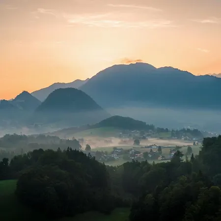 Landlust Ischl Bed & Breakfast 3*