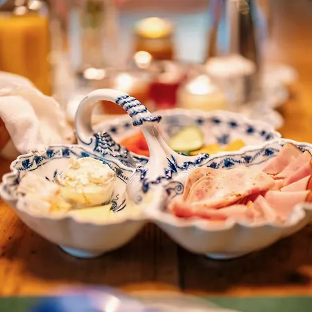 Landlust Ischl Bed & Breakfast 3*